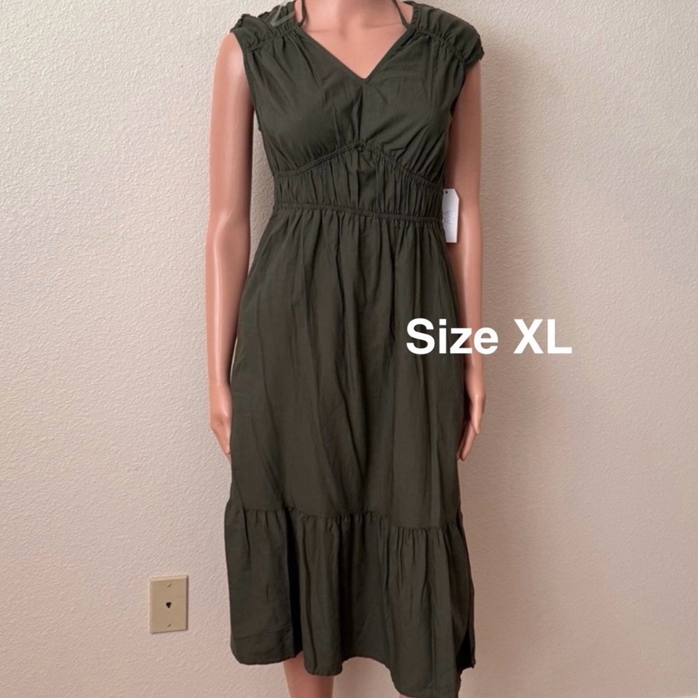 Time and Tru Women's V-Neck Midi Dress, Size XL, Olive Oak